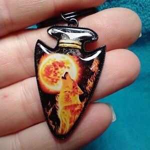 Black keychain orange wolf howling at the moon jewelry